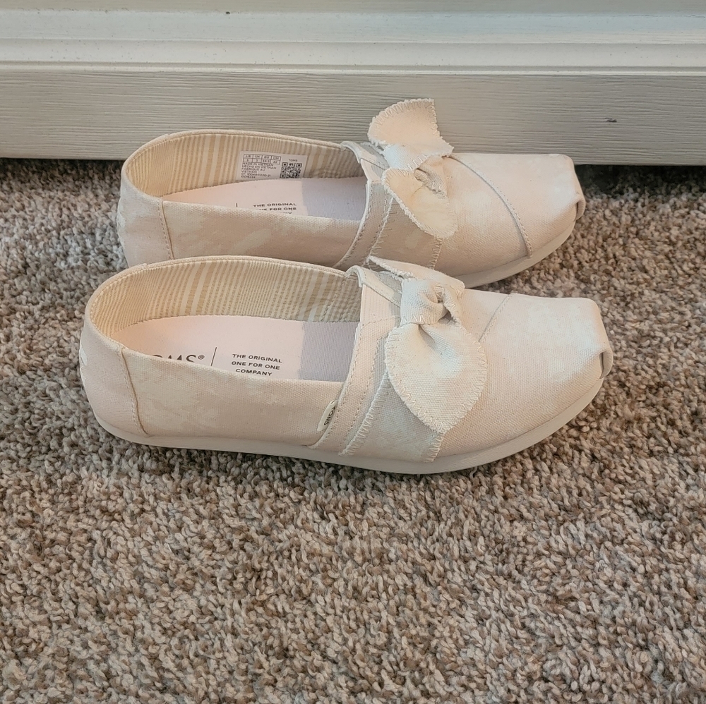 toms - Picture 2 of 7